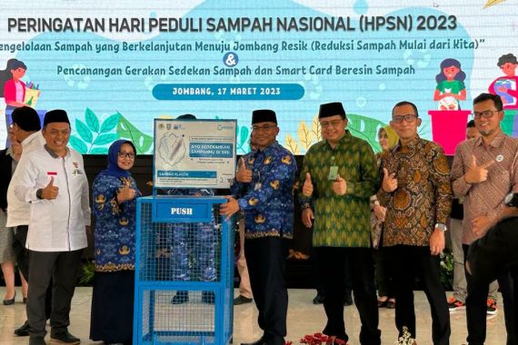 Pemkab Jombang & TKN PSL Canangkan Gerakan Sedekah Sampah di HPSN 2023 - JPNN.COM