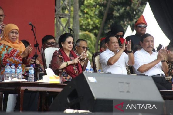 Megawati: Perjuangan Memerdekakan Indonesia Berawal dari Desa - JPNN.COM