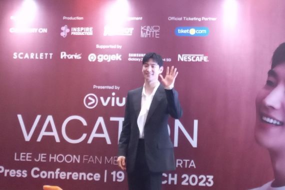 Lee Je-Hoon Menyapa Penggemar di Jakarta - JPNN.COM