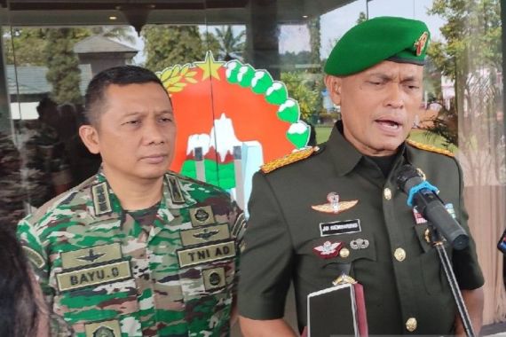 Jenderal TNI Minta Warga Jangan Takut Melapor Bila Ada KKB - JPNN.COM