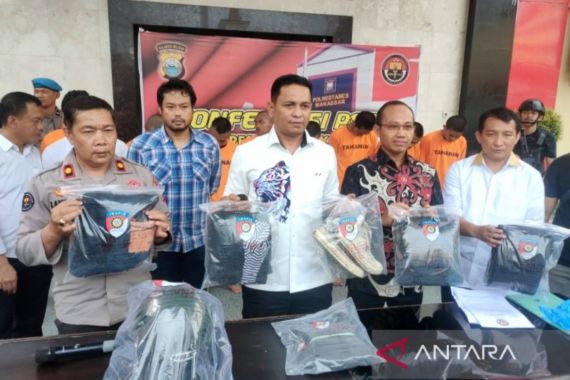 Polisi Tangkap 8 Orang Buntut Tawuran di Unhas Makassar - JPNN.COM