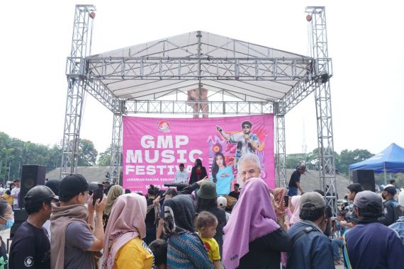 Ganjar Muda Pajajaran Rangkul Milenial dan Gelar Festival Musik di Bandung - JPNN.COM