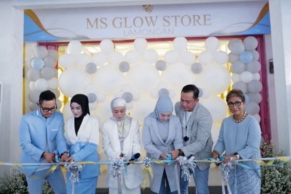 MS GLOW Store and MS GLOW for Men Barber Terstandarisasi Hadir di Lamongan - JPNN.COM