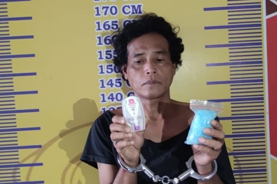 Banting Setir Jadi Pengedar Narkoba, Mamat Ditangkap Saat Jual Sabu-Sabu ke Polisi - JPNN.COM