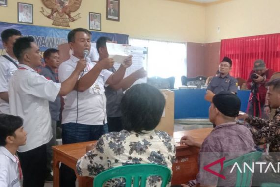 Anggota DPRD Ditodong Senapan oleh Adik yang Kalah Pilkades, Pemicunya tak Disangka - JPNN.COM