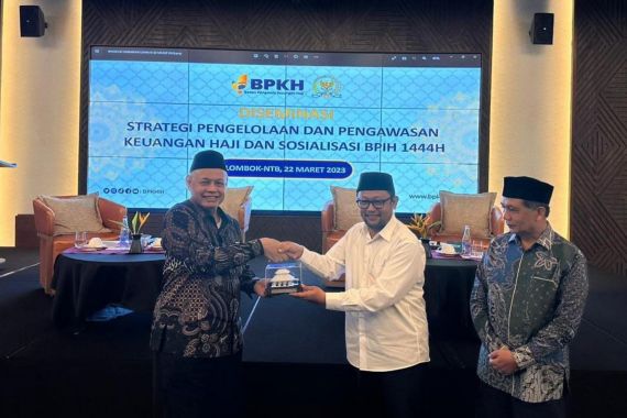 BPKH dan Komisi VIII DPR Sosialisasi Pengelolaan Keuangan Haji 2023 di NTB - JPNN.COM