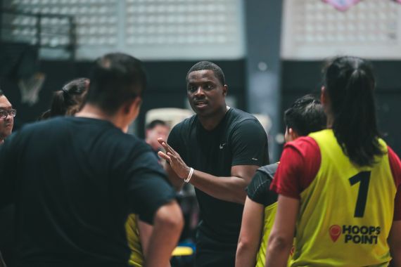 Persiapan Tampil di SEA Games 2023, Timnas Basket Putri Mendatangkan Pelatih dari NBA - JPNN.COM