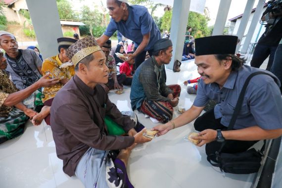 Orang Muda Ganjar Gelar Silaturahmi dan Bukber Bareng Warga Sanggau - JPNN.COM