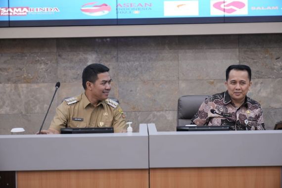 Kemendagri Turun ke Samarinda Dorong Percepatan Realisasi APBD - JPNN.COM