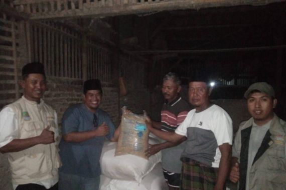 Kades-Poktan Apresiasi Pendistribusian Bantuan Benih Korban Banjir Bekasi - JPNN.COM