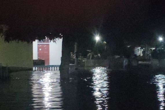 Sungai Taopa Meluap, Tiga Desa di Parigi Moutong Terendam Banjir - JPNN.COM