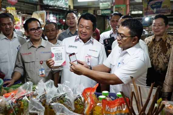 Permudah Pedagang Sewa Kios, Bank DKI dan Perumda Pasar Jaya Luncurkan JaKios - JPNN.COM