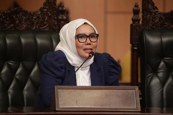 Selain Representatif 30 Persen, Keterwakilan Perempuan Harus Partisipatif - JPNN.COM