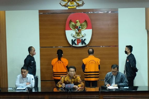 Astaga, Hasil Korupsi Bupati Kapuas Dipakai untuk Ongkos Politik di Pilgub dan Istrinya di DPR RI - JPNN.COM