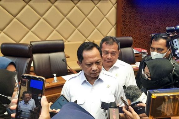 Bupati Kapuas Tersangka Korupsi, Mendagri Tito: Saya Minta Kepala Daerah Tolonglah Berubah - JPNN.COM