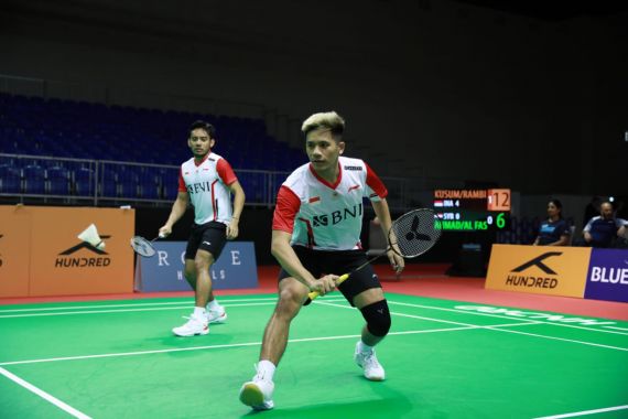 Hajar Wakil Jepang, Pramudya/Yeremia Mengawali Spain Masters 2023 dengan Apik - JPNN.COM