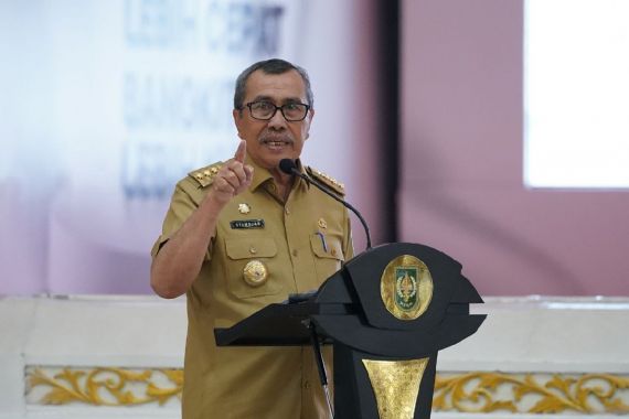 Gubernur Riau Minta Perusahaan Batu Bara di Inhu Pakai Jalur Sungai untuk Pengangkutan - JPNN.COM