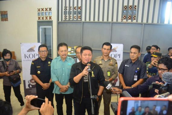 Indonesia Batal Jadi Tuan Rumah Piala Dunia U-20, Gubernur Herman Deru: Berduka Kita - JPNN.COM