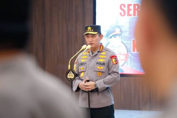 Perintah Kapolri kepada Kapolda yang Baru Dilantik: Kawal Kebijakan Presiden Jokowi - JPNN.COM