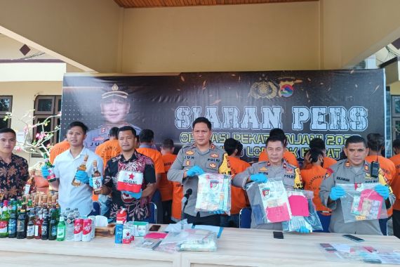 Operasi Rinjani 2023, Polres Lombok Barat Tangkap 46 Tersangka Perjudian dan Prostitusi - JPNN.COM