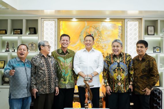 Ketua MPR Bambang Soesatyo Dukung Penyelenggaraan Pesta Bona Taon Raja Rumahorbo - JPNN.COM