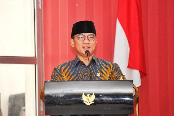 Wakil Ketua MPR Yandri Susanto Sebut KH Abdul Chalim Layak jadi Pahlawan Nasional - JPNN.COM