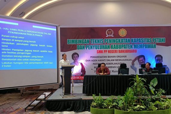 Kementan dan Komisi IV DPR Gaungkan Genta Organik di Kalbar - JPNN.COM