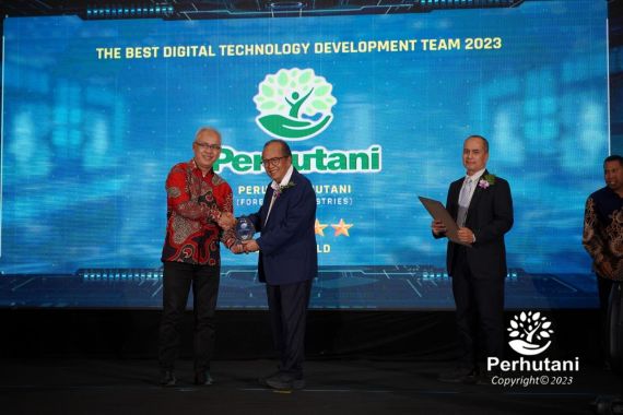 Perhutani Sabet 4 Penghargaan di Digital Technology & Innovation Awards 2023 - JPNN.COM