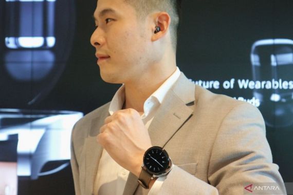 Huawei Watch Buds, Gabungan Smartwatch dan Earbuds, Cek Harganya di Sini - JPNN.COM