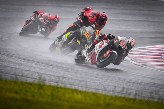 MotoGP 2023: Pembelaan Nakagami Setelah Disentil Quartararo - JPNN.COM