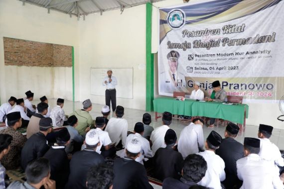 TGS Ganjar Sumut Tanamkan Pentingnya Hal Ini kepada Remaja Masjid - JPNN.COM