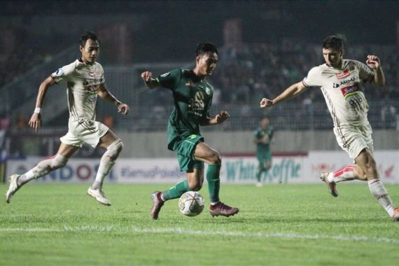 Komentar Aji Santoso setelah Persebaya Dipermalukan Persija di Kandang Sendiri - JPNN.COM