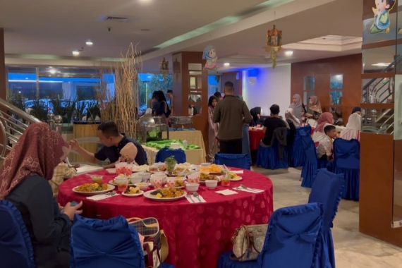 Bukber di Princess Hotel Palembang Tak Sampai Rp 100 Ribu Puas Makan Enak - JPNN.COM