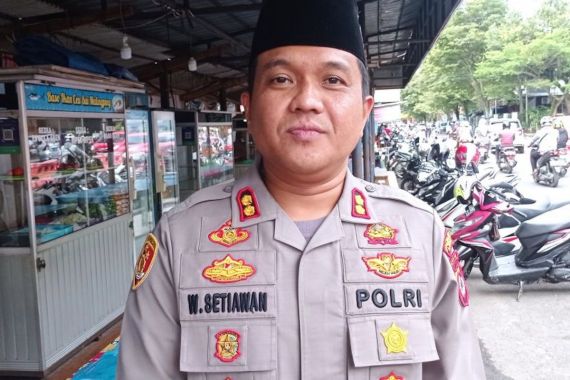 Ribuan Kartu Indonesia Pintar Ada di Lapak Rongsokan, Polisi Langsung Bergerak - JPNN.COM