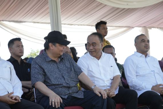 Projo Nilai Airlangga Penerus Sejati Kepemimpinan Jokowi - JPNN.COM