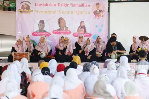 Mak Ganjar Jabodetabek Menggandeng Ratusan Warga Jaksel Menggemakan Zikir Ramadan - JPNN.COM