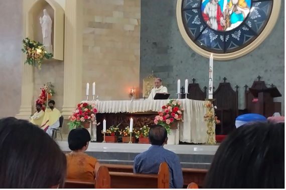 Pimpin Misa Perayaan Paskah, Uskup Agung Kupang Ajak Umat Katolik Bantu Penanganan Stunting - JPNN.COM