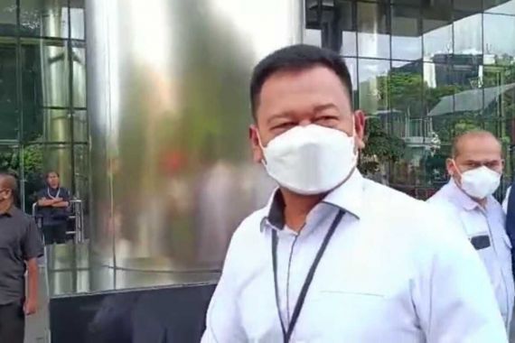 Datangi Gedung KPK, Brigjen Endar Tak Diberi Akses oleh Firli Cs, Pulang dengan Wajah Lesu - JPNN.COM