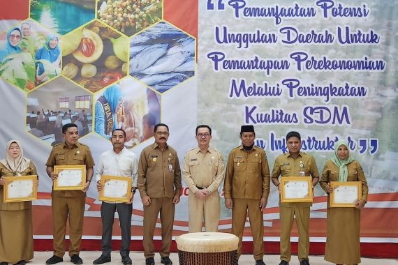 Inovasi Daerah, Kepala BSKDN Meminta Pemprov Maluku Tingkatkan Peran OPD & Libatkan Masyarakat - JPNN.COM