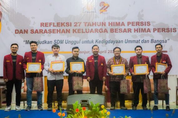 Daftar Nama Penerima Hima Persis Award, Selamat - JPNN.COM