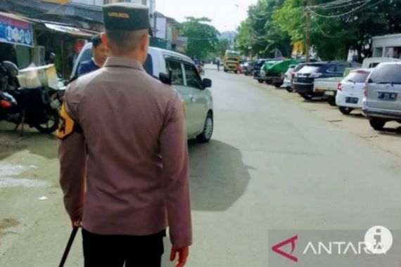 Polisi Kantongi Identitas Pengetap BBM yang Membuat Mobil Terbakar - JPNN.COM