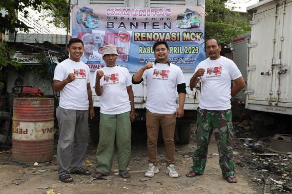 KST Dukung Ganjar Penuhi Kebutuhan Para Sopir Truk di Tangerang - JPNN.COM