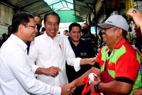 Mardiono Dampingi Presiden Jokowi Cek Ketersediaan Pangan di Pasar - JPNN.COM