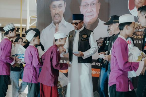 HDCI Gelar Bukber dan Bagikan Ribuan Sembako, Ahmad Sahroni Harapkan Hal Ini - JPNN.COM