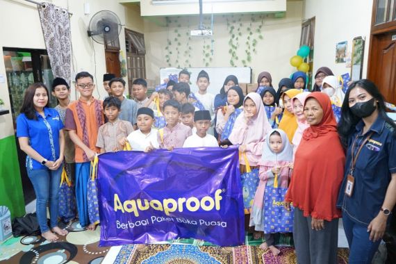 Aquaproof Berbagi di Bulan Ramadan kepada Panti Asuhan - JPNN.COM