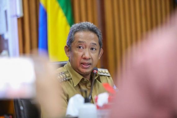 Wali Kota Bandung Yana Mulyana Terjaring OTT KPK - JPNN.COM