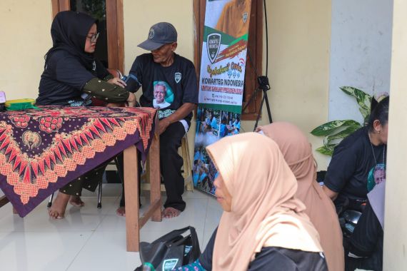 Kowarteg Dukung Ganjar Adakan Cek Kesehatan Gratis bagi Warga di Mojokerto - JPNN.COM