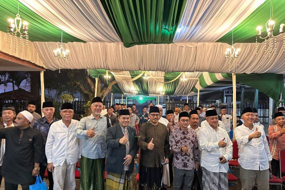 Petani Tebu Malang Raya Keluhkan Kelangkaan Pupuk, Cak Udin Tidak Tinggal Diam - JPNN.COM