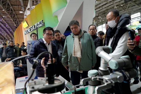 Menko Airlangga Pantau Persiapan Indonesia di Pameran Hannover Messe 2023 - JPNN.COM