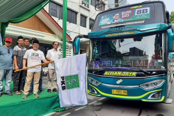 Fasilitasi Mudik Gratis, Cak Imin Minta Didoakan Jadi Presiden - JPNN.COM